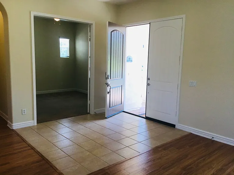 3273 Canopy Dr — Photo 3