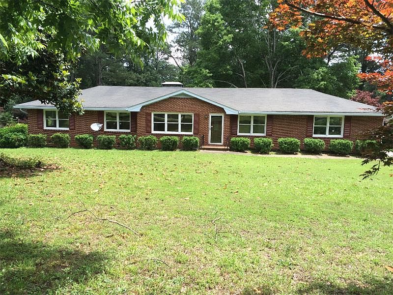 1st image of 984 Bob Hannah Cir