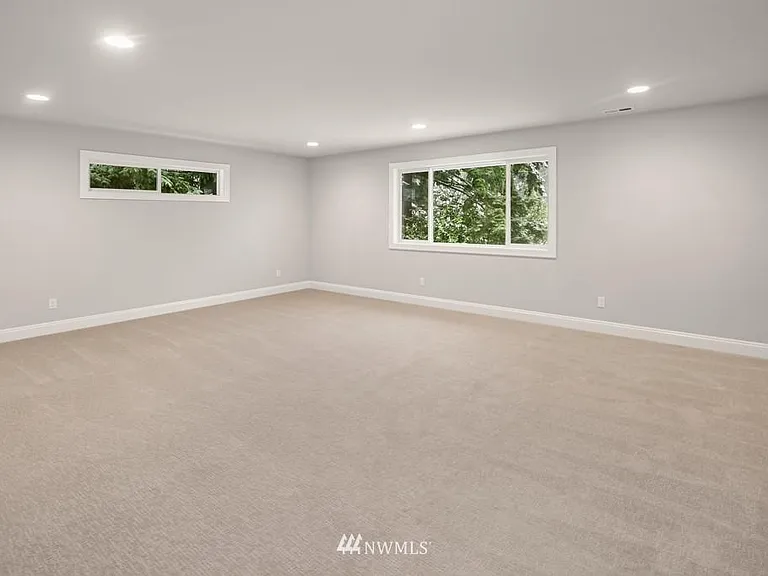 14918 SE 46th St — Photo 14