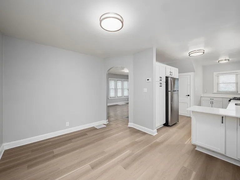 The Chambers Apartments — Photo 40
