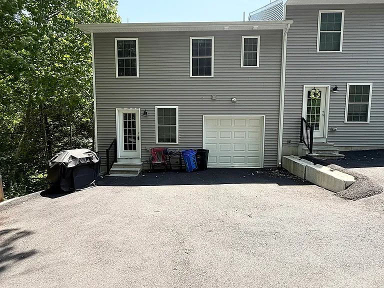 358 E Nesquehoning St — Photo 3