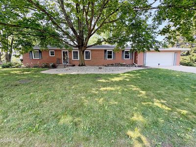 1009 Village Dr, Bowling Green, OH, 43402