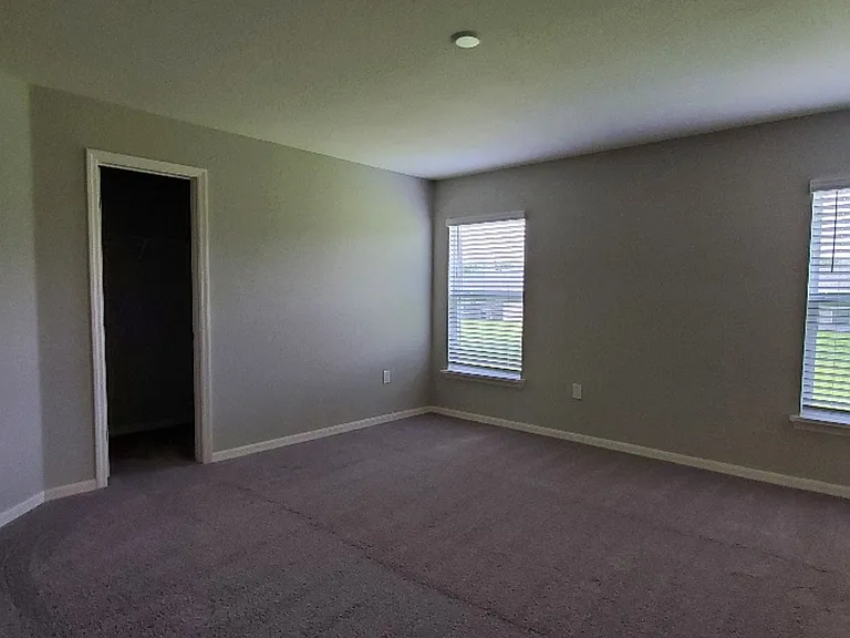 2045 Harvest Landing Cir — Photo 7