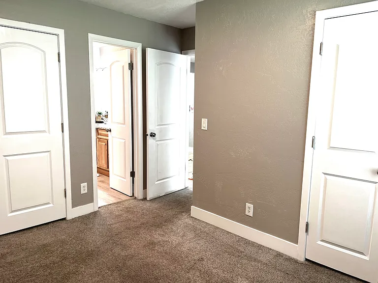 672 N 1060 W #NORTH 674 N — Photo 8