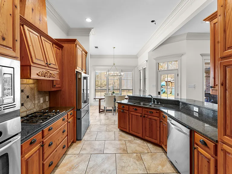 2099 Cypress Cove Ave — Photo 8