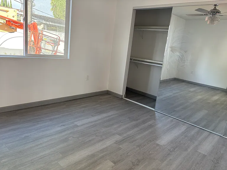 19311 W Strathern St — Photo 10