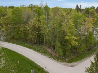 8 Forrester Rd, Oro Medonte, ON L0L2L0