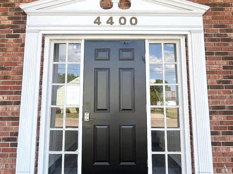 4400 Kanawha Tpke — Photo 1
