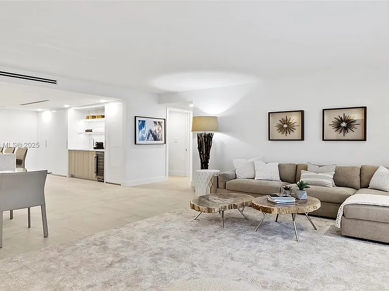 2301 Collins Ave #641 — Photo 6