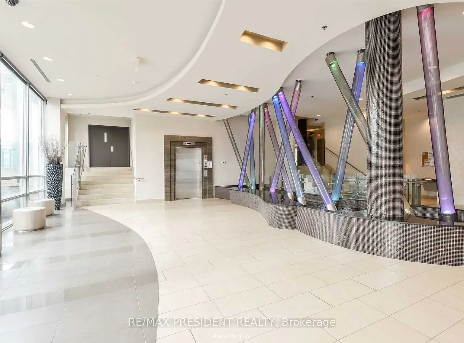2 bed, $2,600 — Photo 2