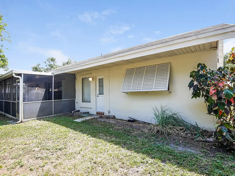 5525 SW 118th Ave — Photo 19