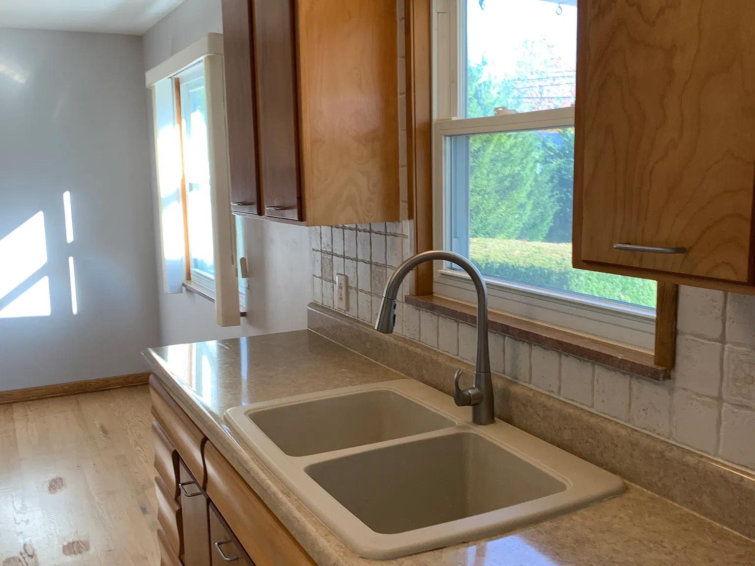 602 S Ritchie Ave — Photo 4