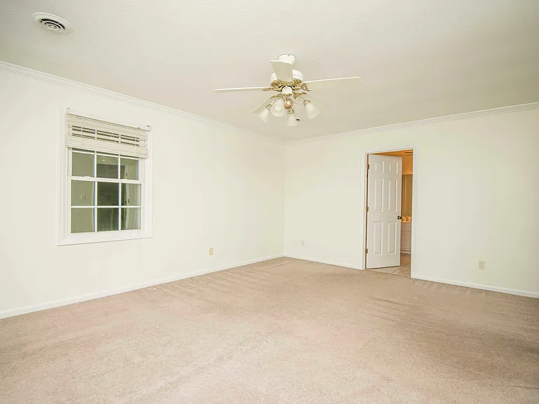 11144 Pleasant Forest Dr — Photo 33