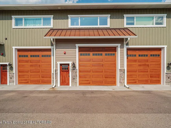 121 Stone Fly Ln, Swan Valley, ID 83449