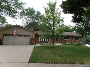4316 S Teakwood Ave, Sioux Falls, SD 57103