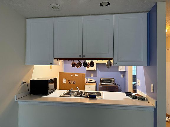 5th image of 4652 Shalers Dr