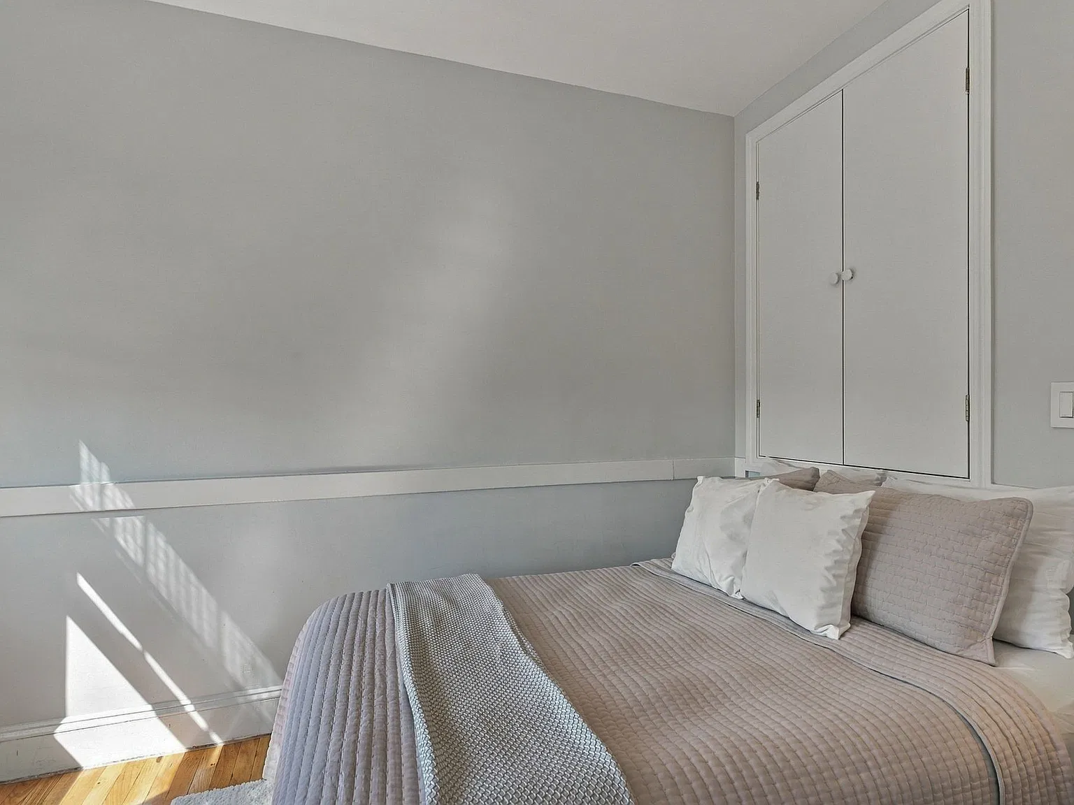 Studio, 400 sqft, $2,500 — Photo 3