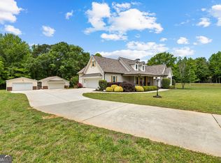 466 Bob Smith Rd, Sharpsburg, GA 30277