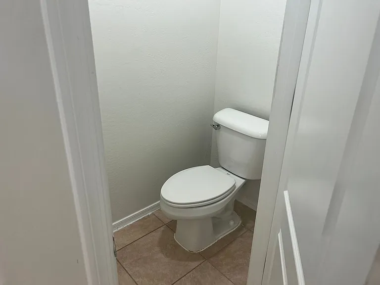 25524 W Williams St — Photo 13