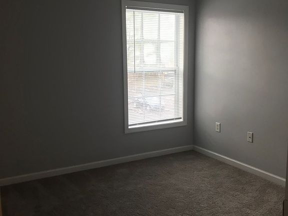 5th image of 15512 Horseshoe Ln