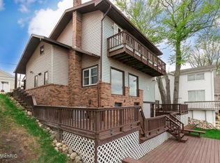 31244 Currans Beach Rd, Dowagiac, MI 49047