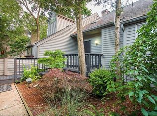 1515 Baycrest Dr NW, Canton, OH 44708