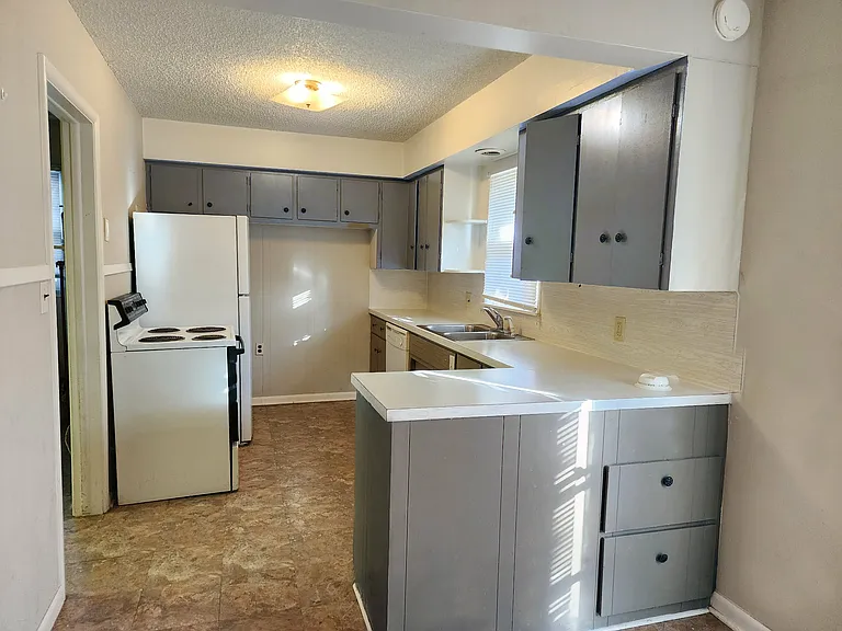 1234 E Cozy St — Photo 3