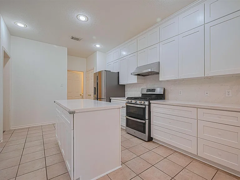 3630 Shady Grove Dr — Photo 15