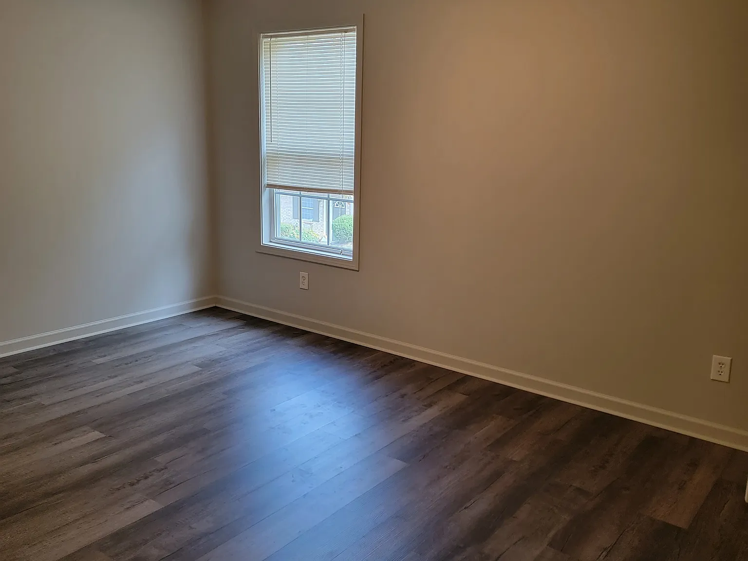 2893 South Walnut Street Pike - 1 — Photo 2