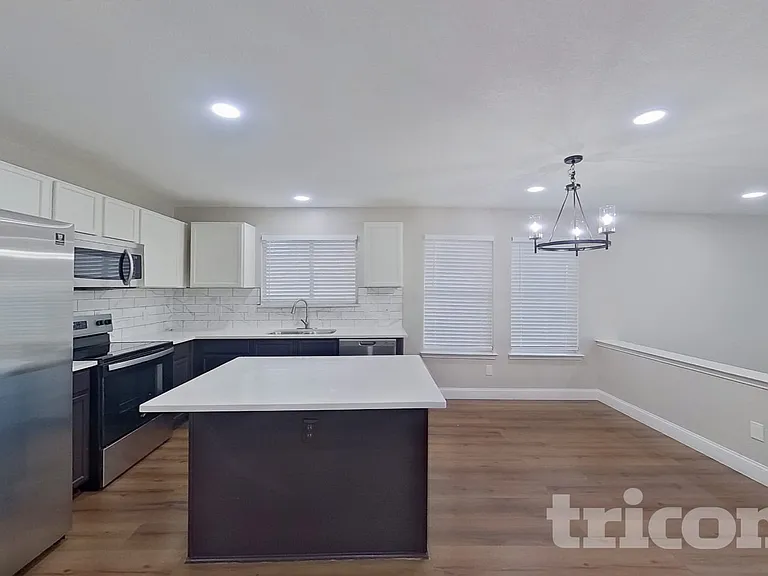 2949 Monticello Ln — Photo 6