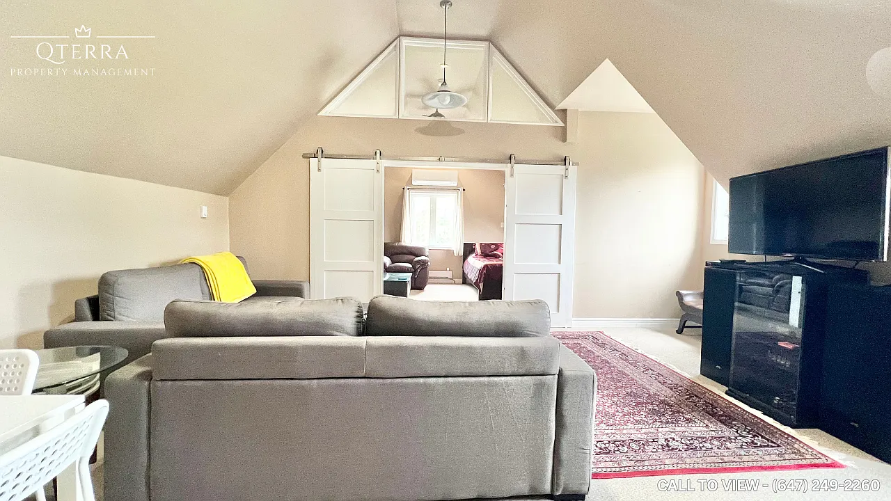 1 bed, 950 sqft, $1,750 — Photo 3