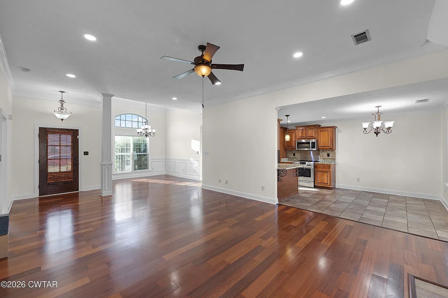 3 bed, 1832 sqft, $2,100 — Photo 4