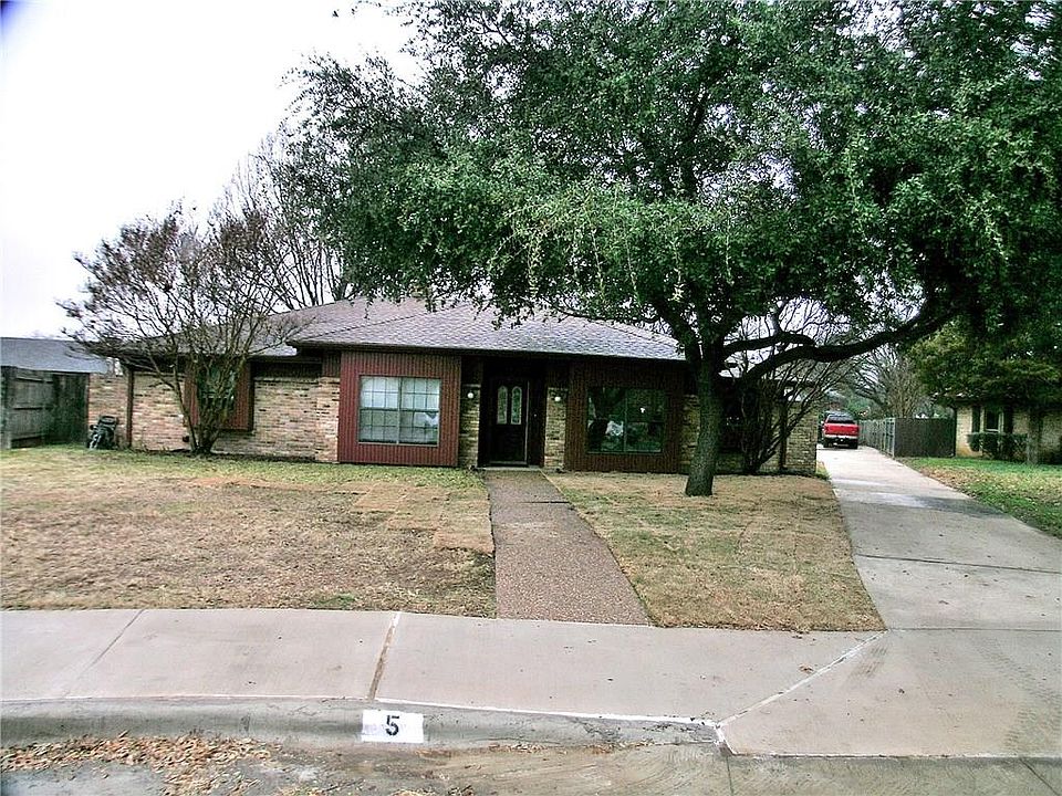 1st image of 5 Crest Ct