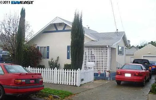 26 Rossi Ave photo 1