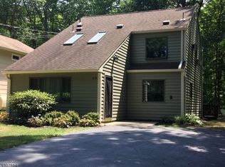 46 River Rd, Stanhope, NJ 07874