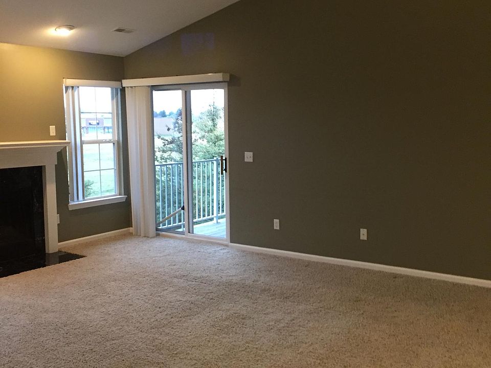 1st image of 43105 Woodbridge Dr