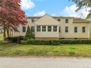 14 Haley Rd, Uncasville, CT 06382