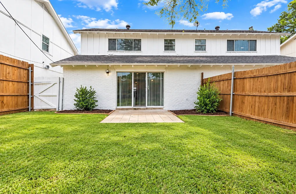 5 bed, 1500 sqft, $3,500 — Photo 1