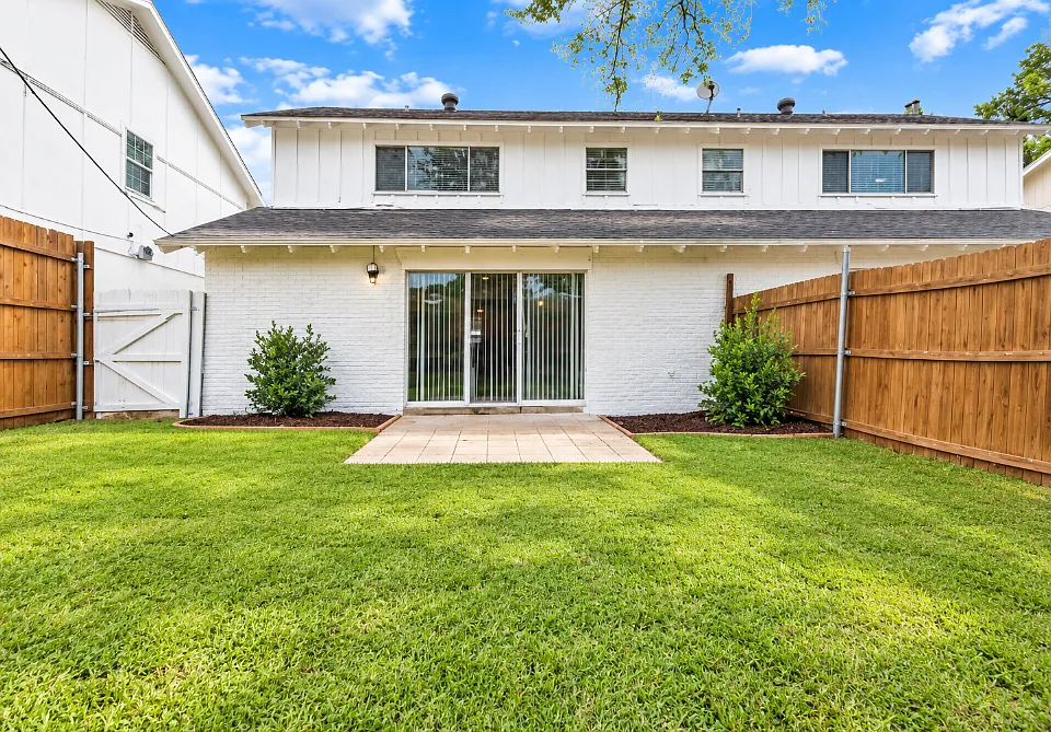 2135 Fleur De Lis Ct