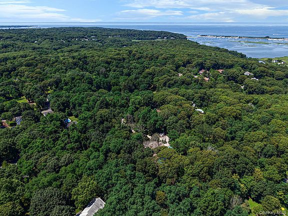 4th image of 77 Shore Road