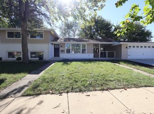 4401 Adele Ln, Oak Forest, IL
