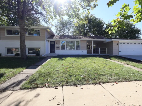 4401 Adele Ln, Oak Forest, IL 60452