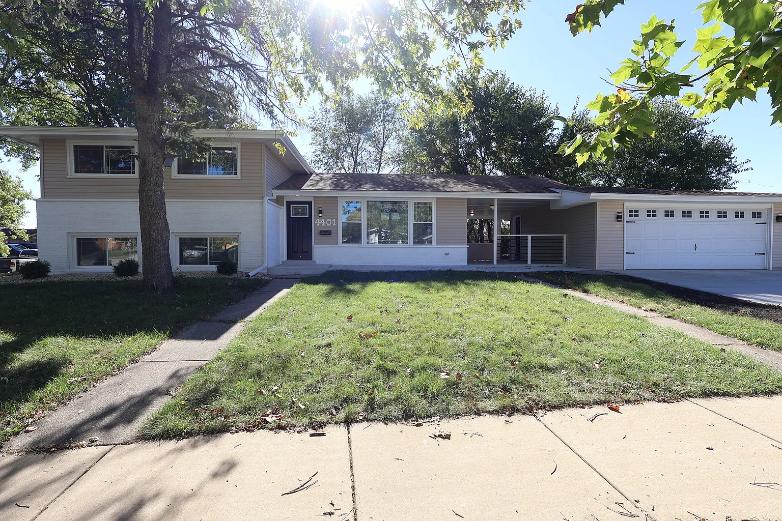 4401 Adele Ln photo 1