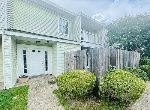 101 Wilbourn Blvd Photo 1