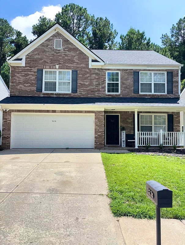 4 bed, 3.0 bath, 2279 sqft, $2,590 — Photo 1