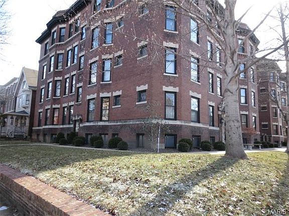 2nd image of 484 Lake Ave Unit 1N