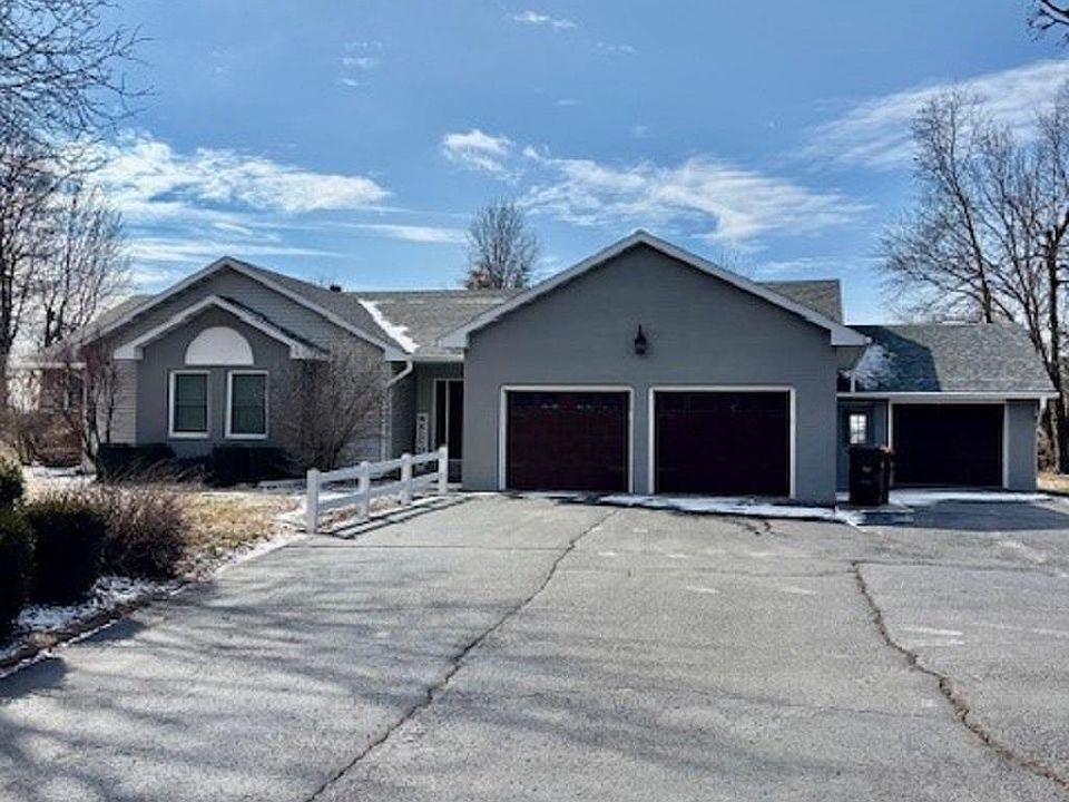 2nd image of 509 Whitney Ln