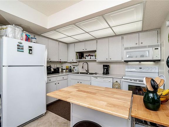 5th image of 5 Quails Run Blvd Unit 12