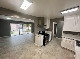 5420 Fauna St, Montclair, CA 91763