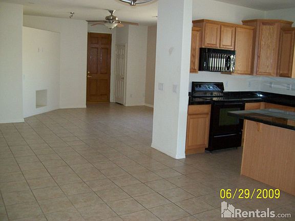 3rd image of 14431 W Clarendon Ave